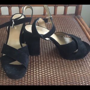 Michael Kor’s Platform Shoes / Size 6